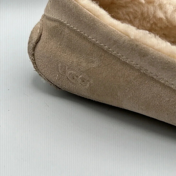 UGG Australia Classic Tan SHEEPSKIN MOCCASIN SLIPPERS 1012885H - Picture 4 of 10